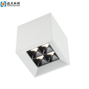 Downlight muntat en superfície quadrada de 5W