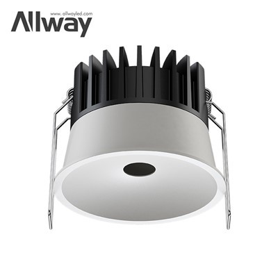 Alumini petit forat empotrat a la llum